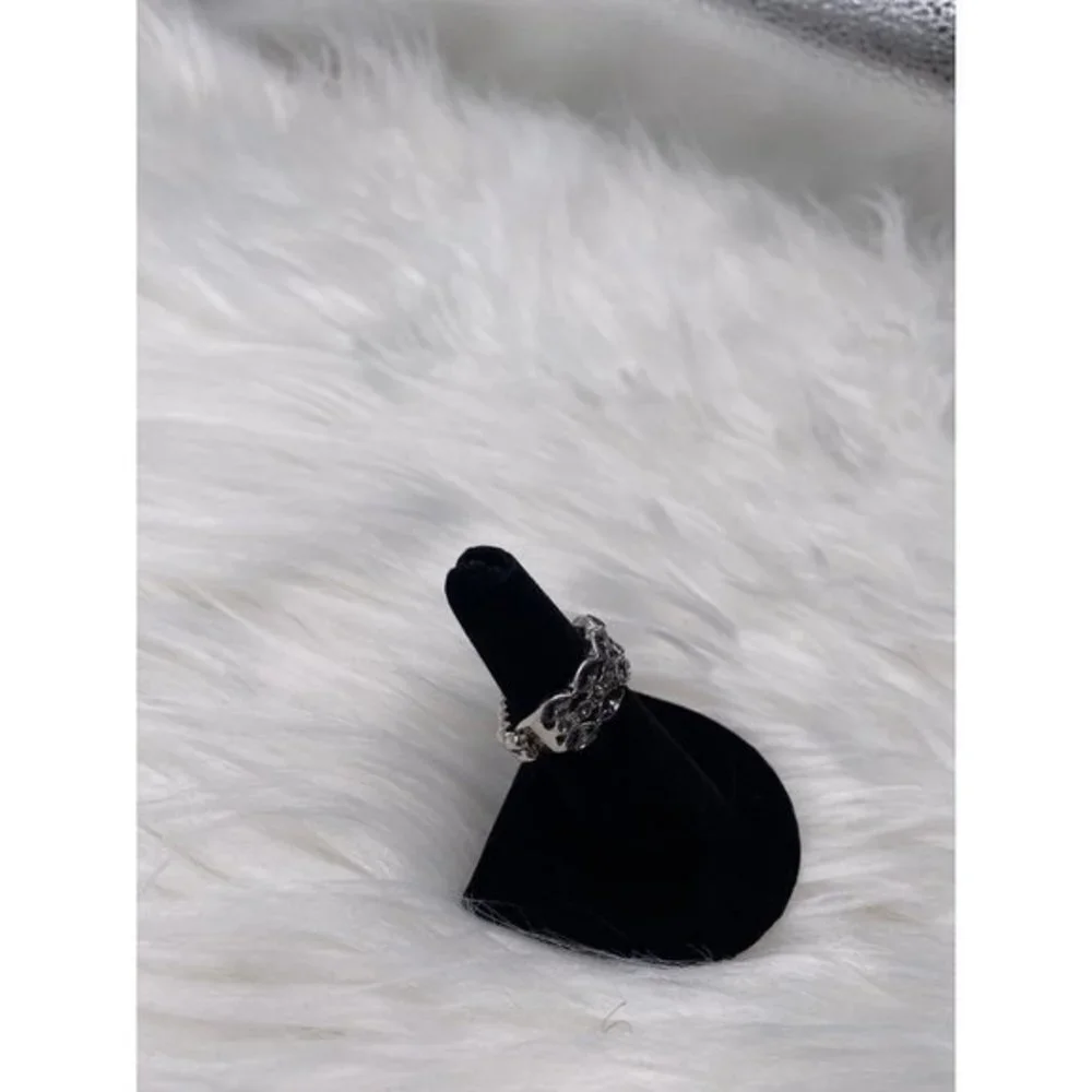 Paparazzi Jewerly- Distractingly Demure‎ Sliver Ring-Item 56